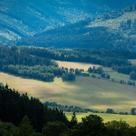 Penzion U Skoly Старе-Место Экстерьер фото